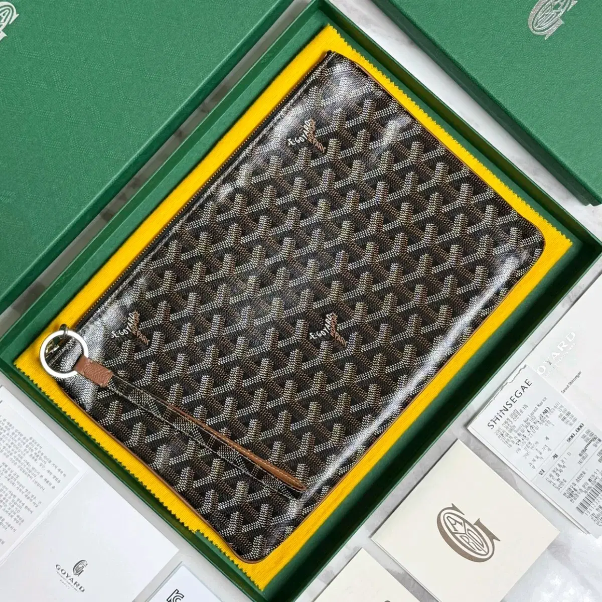 [키링 포함/MM] 고야드 세나 클러치백 블랙 탄 MM size