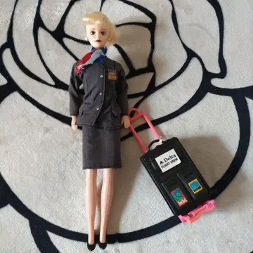 델타 항공 승무원 인형 (금발)