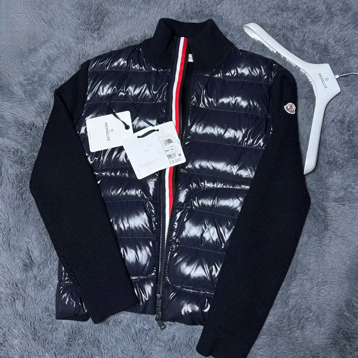 [New Item/L] Moncler Glossy Three-Stripe Knitted Padded Jacket