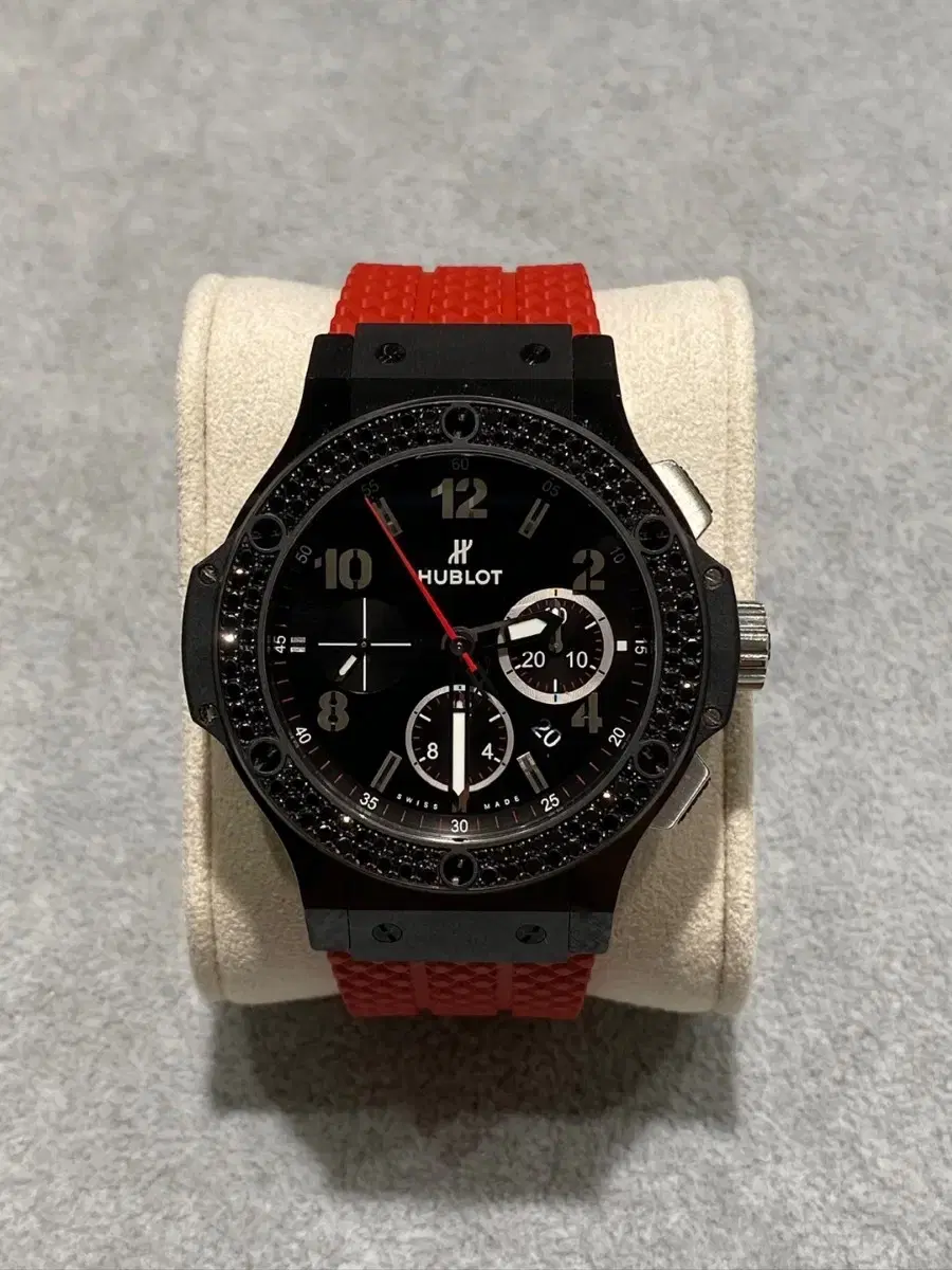 위블로 빅뱅 세라믹 블랙다이아 44mm