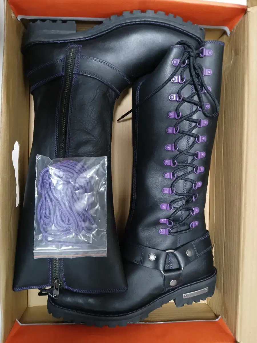 Milwaukee Leather,  Boots