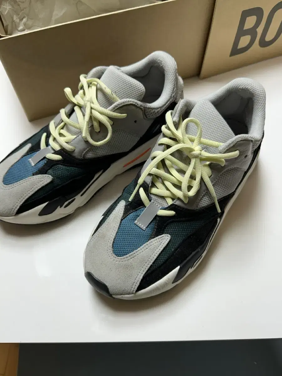 이지부스트 700 웨이브러너 275