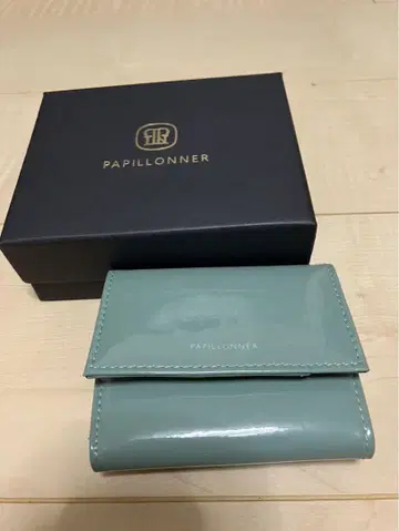 PAPILLONNER 3단 폴더형 지갑