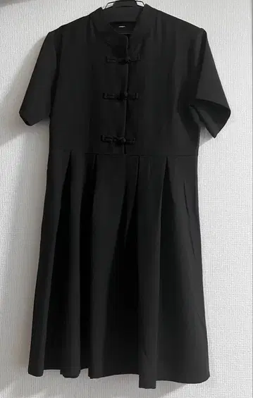블랙 무릎 기장 차이나풍 원피스