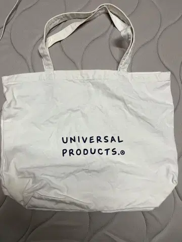 UNIVERSAL PRODUCTS. 토트백