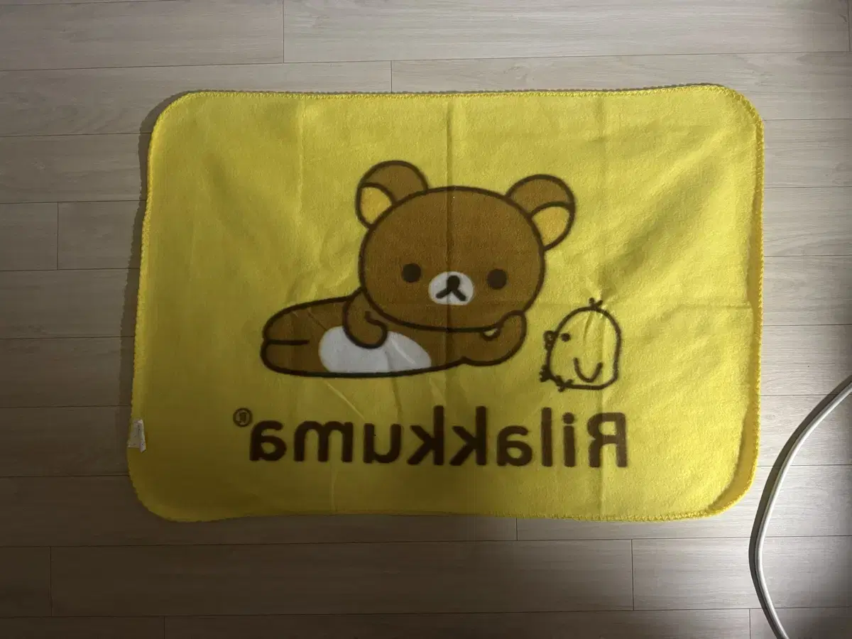 리락쿠마 무릎담요