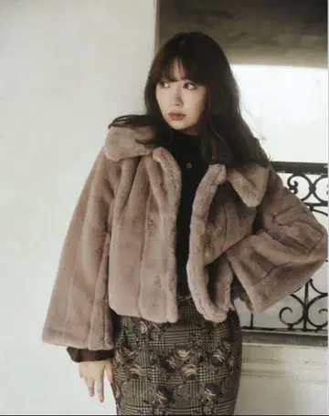 헤르립토 윈터 러브 인조 모피 코트