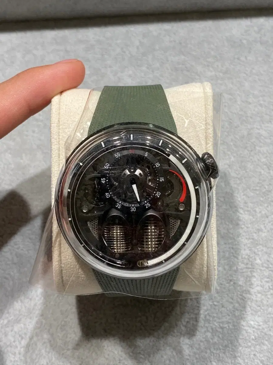 HYT H1.0 H02022 48mm 하이드로 메카닉 워치