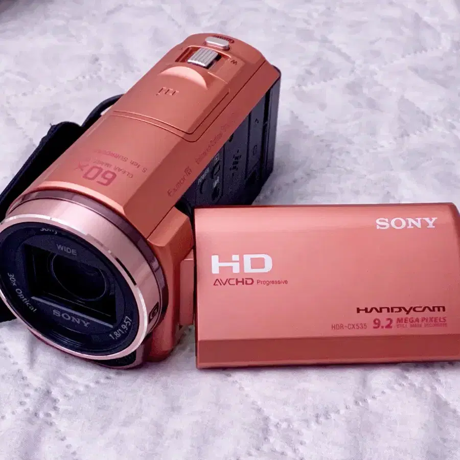 希少　SONY HANDYCAM HDR-CX535 ビデオカメラ　ピンク SONY HDR-CX535 P HandyCam Pink Video Camera Internal Memory