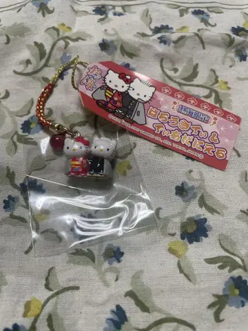 지역 한정 키티 헬로키티와 다니엘 아타미 한정판