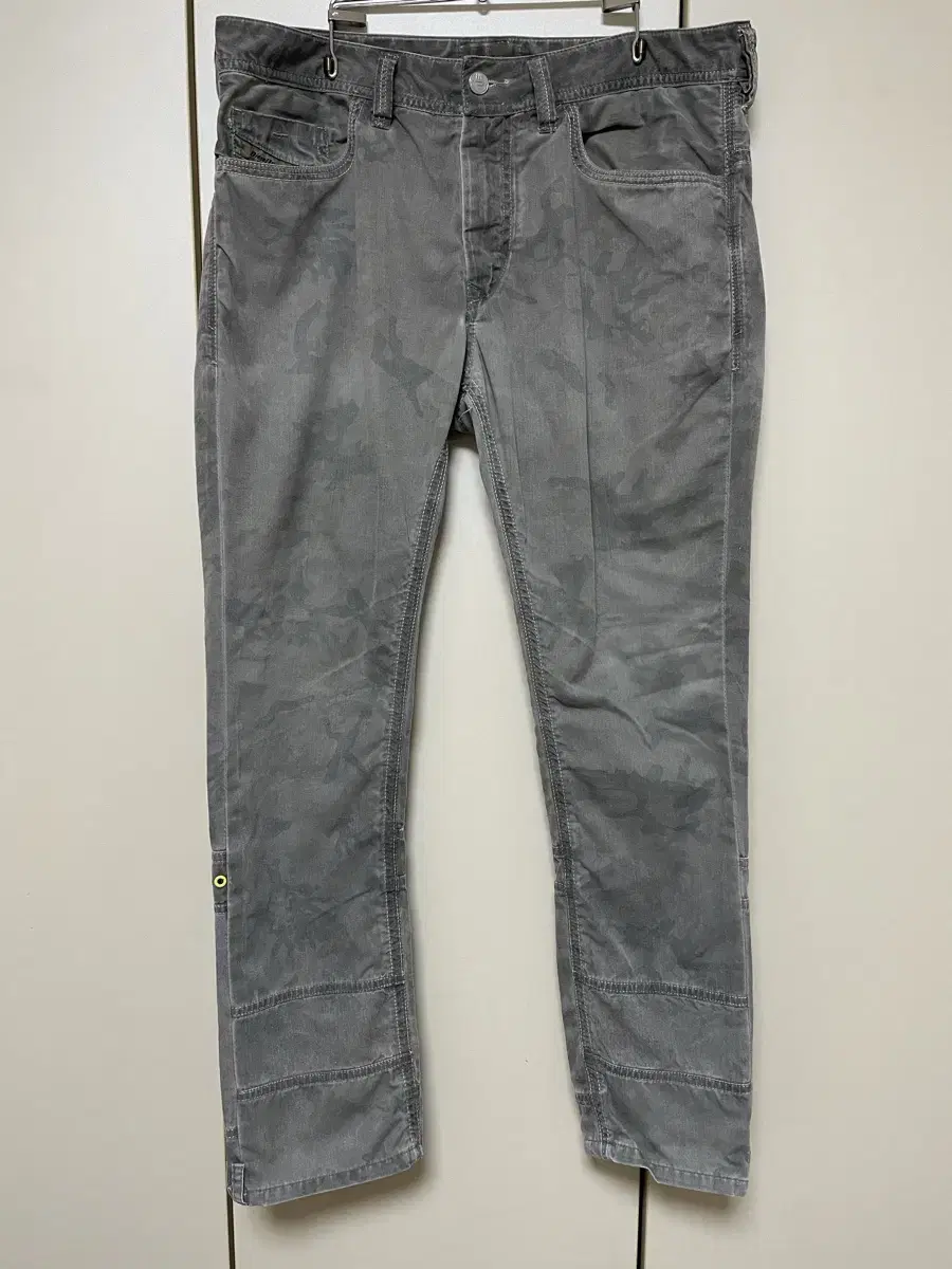 Diesel Chemo Print Gray Bom & Yeoreum Jin Pants Size 32