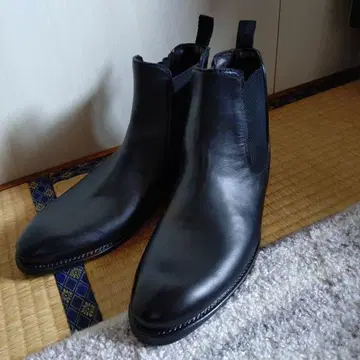 블랙 가죽 첼시 부츠