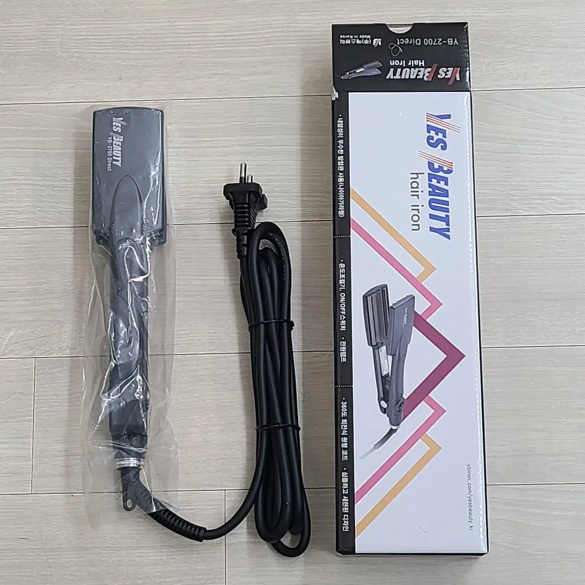 YesBeauty YB-2700 Direct Hair Straightener