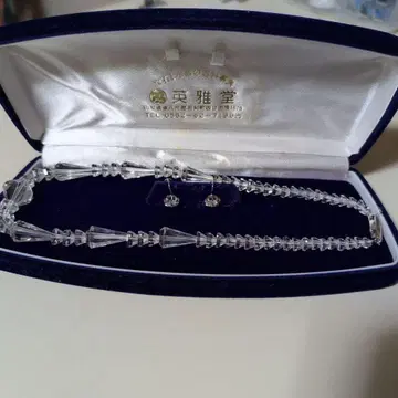 에이카도 수정 목걸이 귀찌