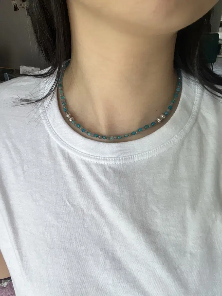 푸른 비즈 초커 목걸이