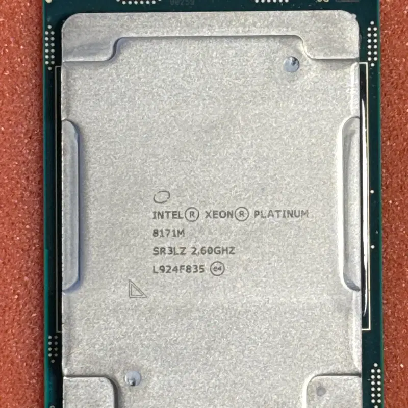 플라티넘 8171M 26코어 52쓰레드 LGA3647