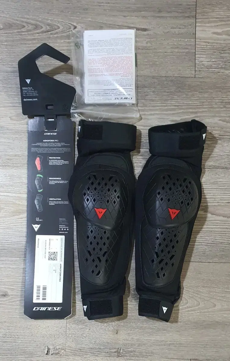 Dainese ARMOFORM PRO ELBOW GUARDS