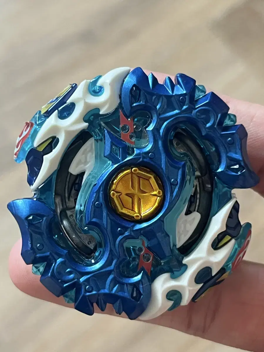 Beyblade Burst Spriggan Requiem Bloo