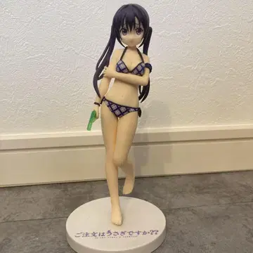 주문은 토끼입니까? 리제 피규어