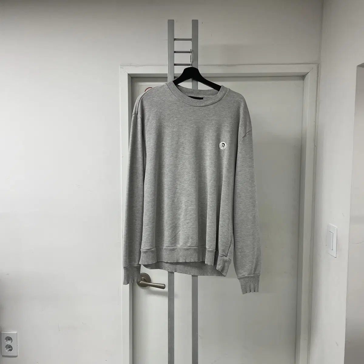 디젤 맨투맨 그레이 L