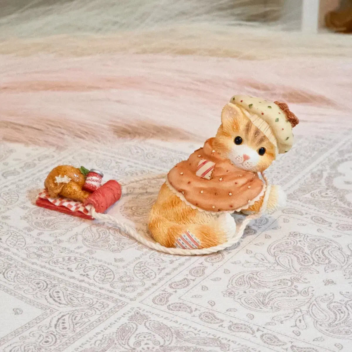 칼리코 키튼 빈티지 소품 장식 수집 고양이 냥이 치킨 꼬꼬 치즈 베레모