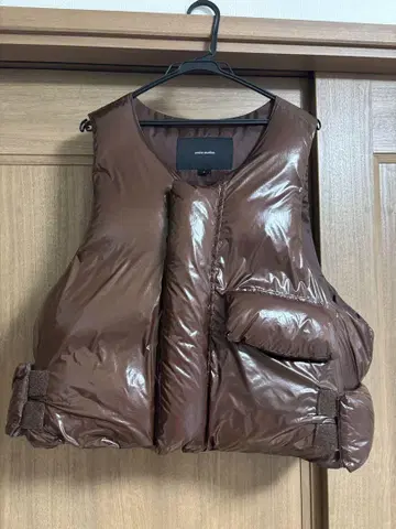 Entire studios pillow vest 다운 베스트