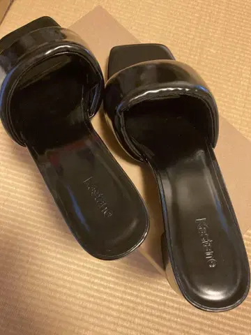 카스타네 뮬 샌들 [38]