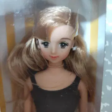 ELISE 라이프스타일 코디네이션 인형 제니