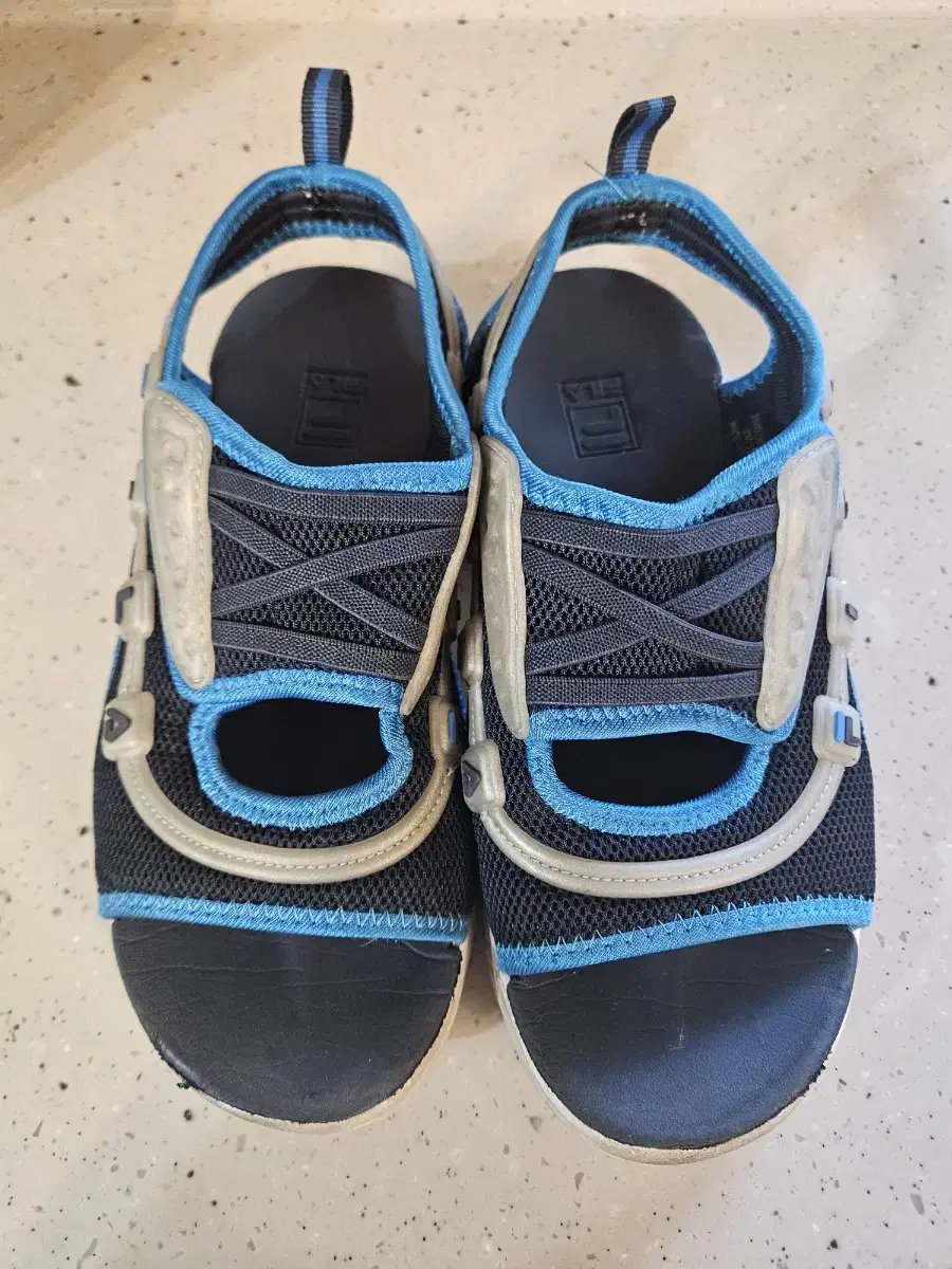 Pilar Junior Sandals230