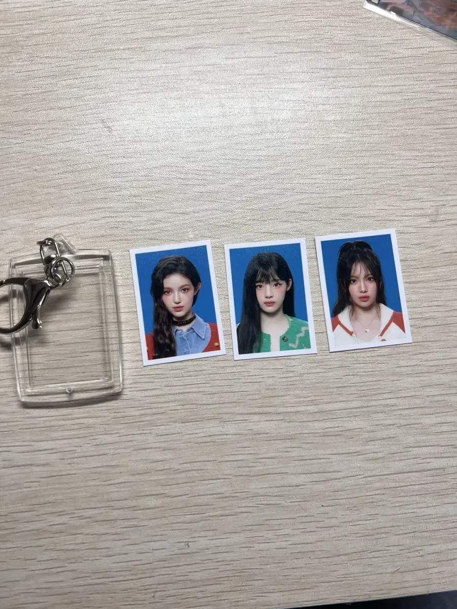뉴진스 24시즌그리팅 증사