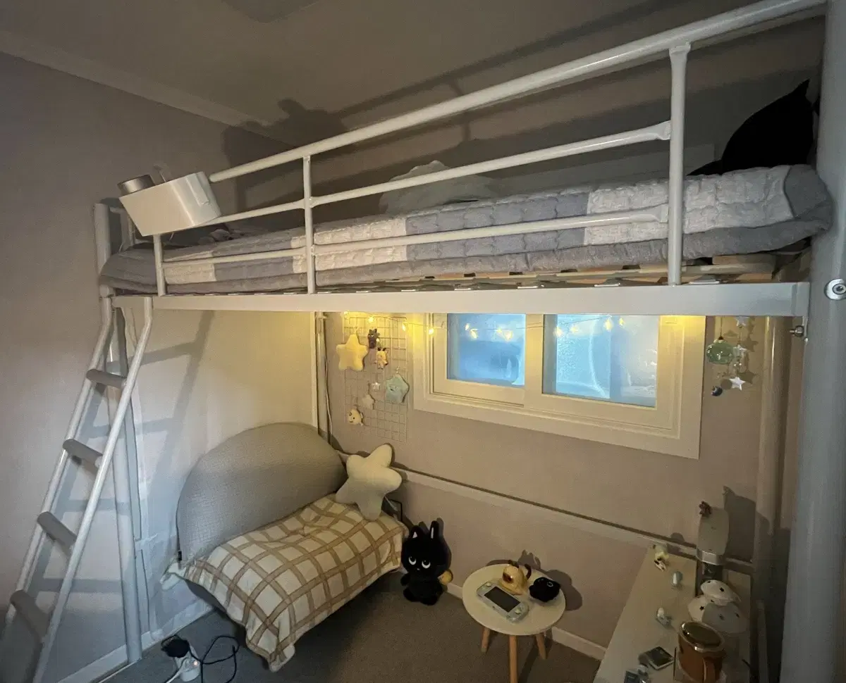 Bunker bed (bunk bed) single size set for sale!