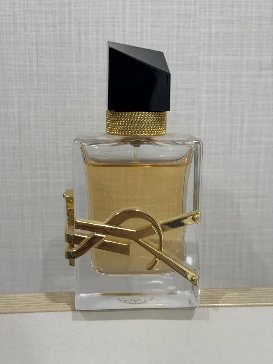 입생로랑 리브르 오 드 뚜왈렛 30ml 판매