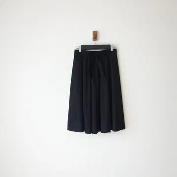 띠어리 럭스/ORGANIC.CRUNCH/HALRUN 스커트