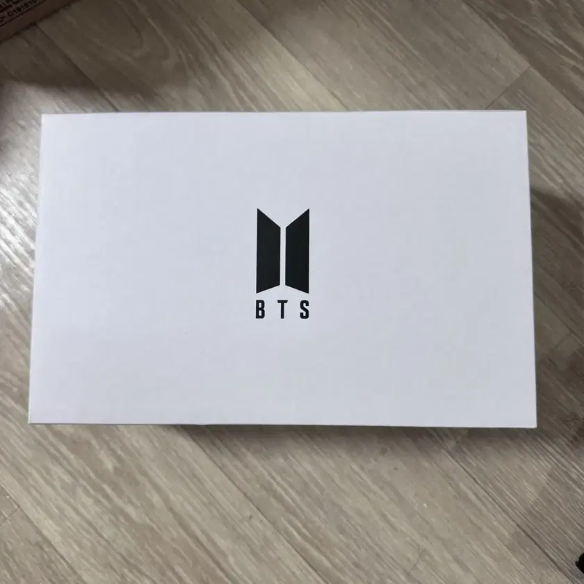 BTS Sealed) Bangtan Merchbox 19 BTS Merchbox WTS #Bts