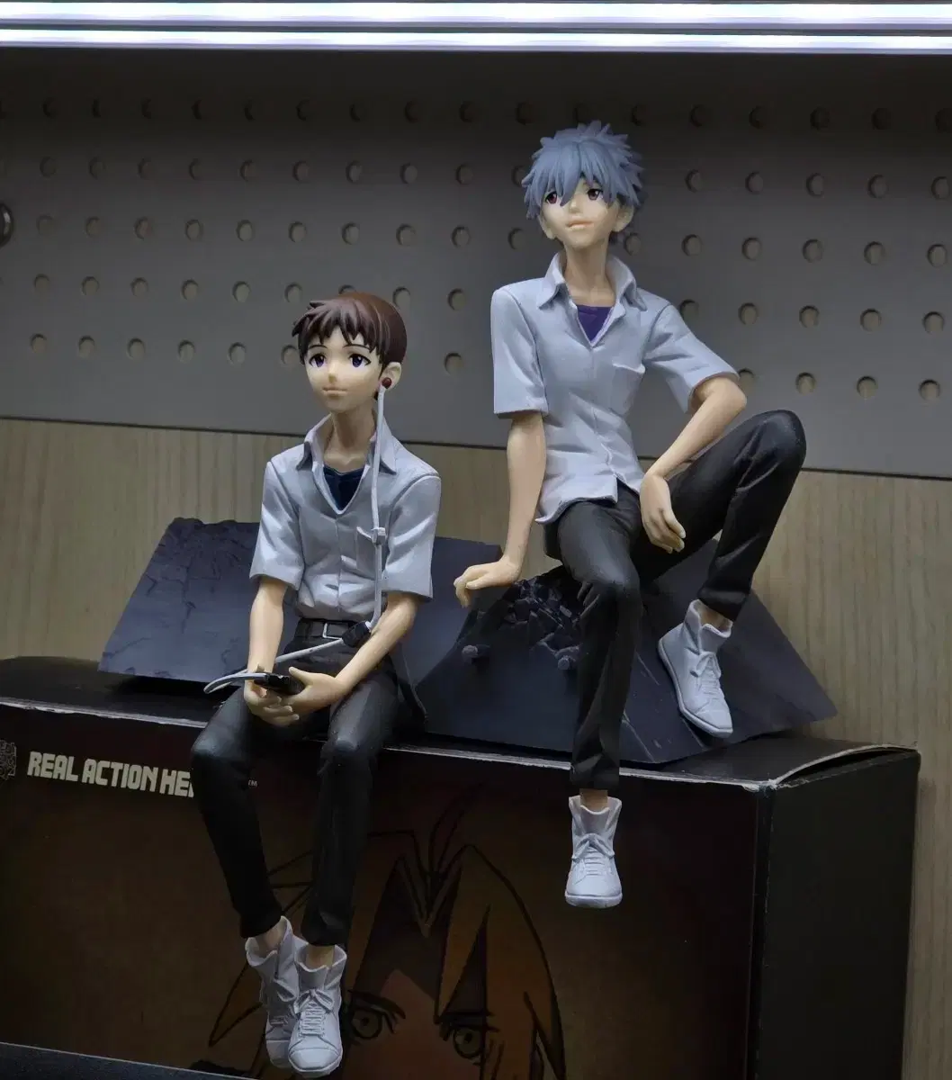 [Box Included] Shinji Kaworu Figure
