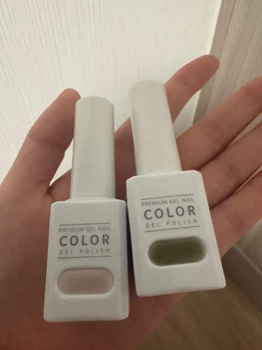 Dougel Gel Polish NO.292 Ash Pink Syrup, NO.145 Smoky Kaki Syrup