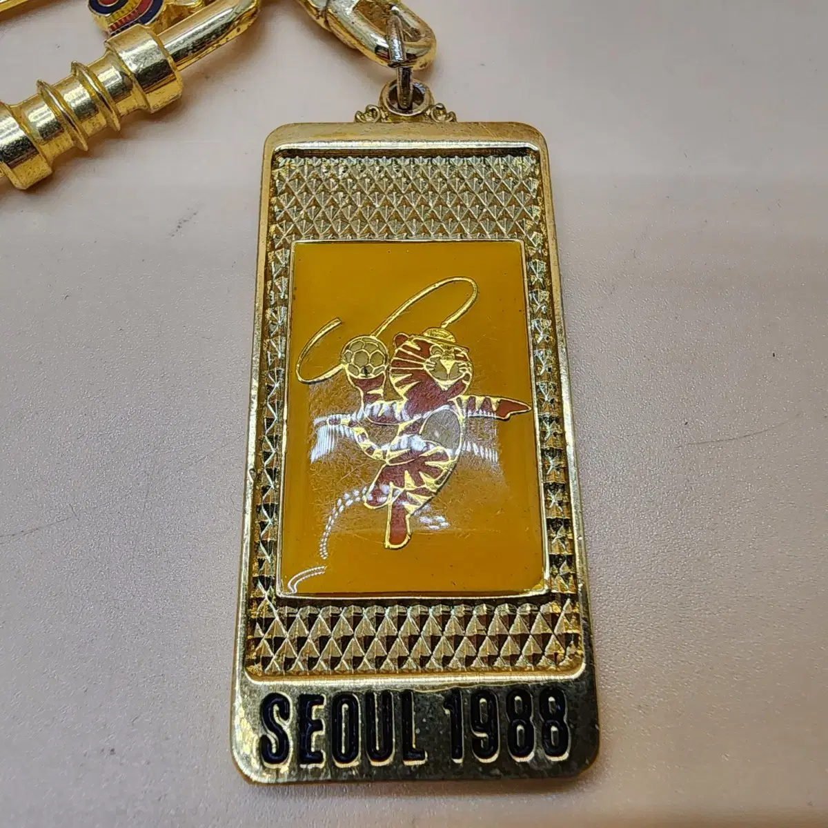 keyring Key Holder 1988 Seoul Olympics #서울올림픽,#1988올림픽,#호돌이굿즈,#올림픽굿즈 on  Bunjang Global Site.