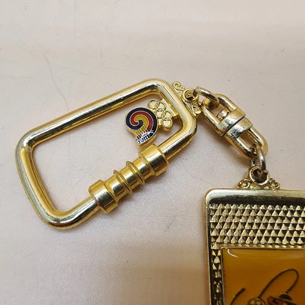 keyring Key Holder 1988 Seoul Olympics #서울올림픽,#1988올림픽,#호돌이굿즈,#올림픽굿즈 on  Bunjang Global Site.