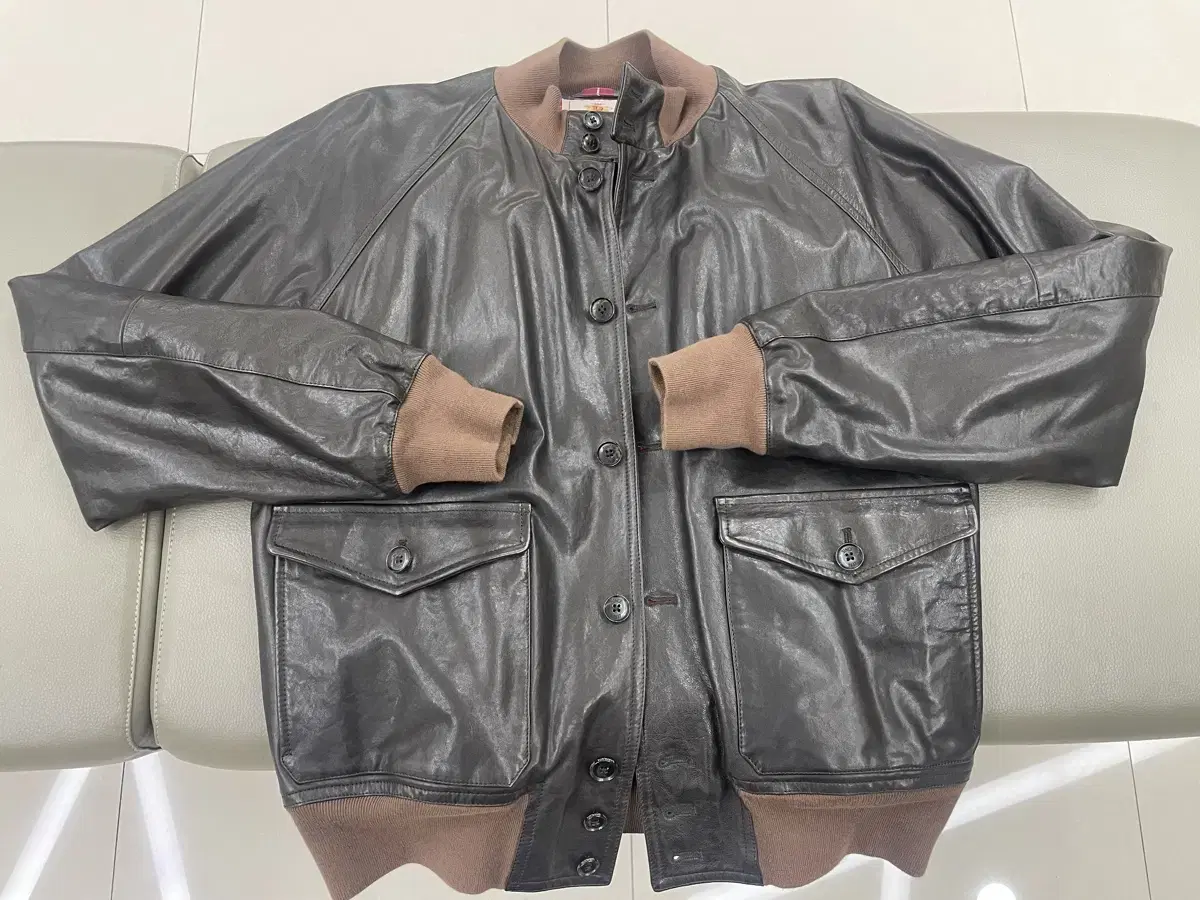 [Final Price] Baracuta A-1 Jacket Size 44. (Very good condition)