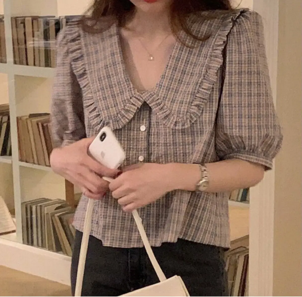 Minuet aboutmood check blouse puffed short sleeves kara u neck cropped cotton