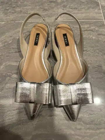 OHGA 빅 리본 펌프스 실버 23cm