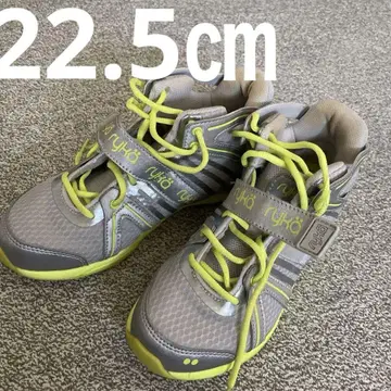 라이카 줌바 신발 22.5cm