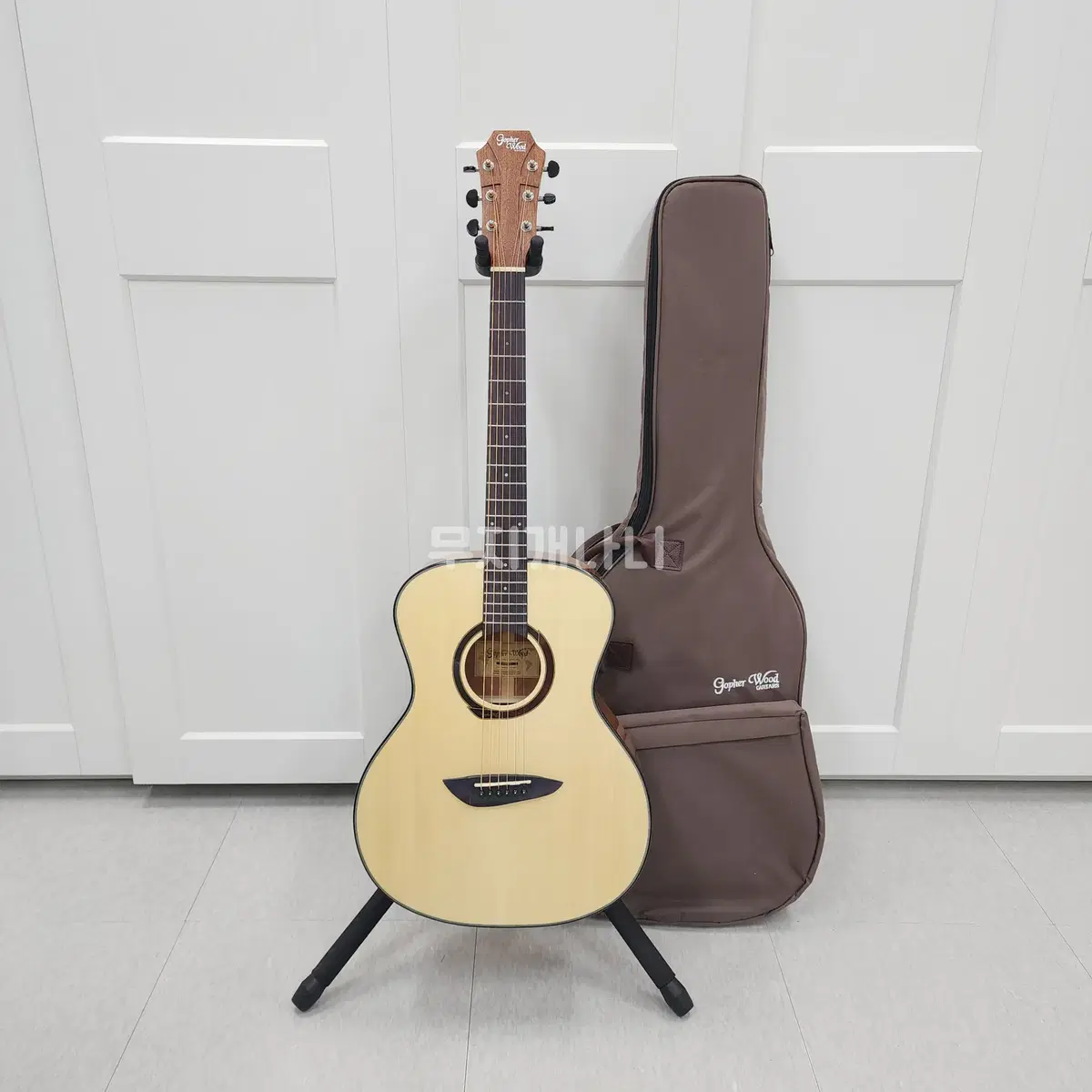 Gopherwood OM Body Acoustic Guitar G111 NA