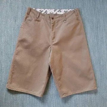 BEN DAVIS 하프 팬츠 치카노