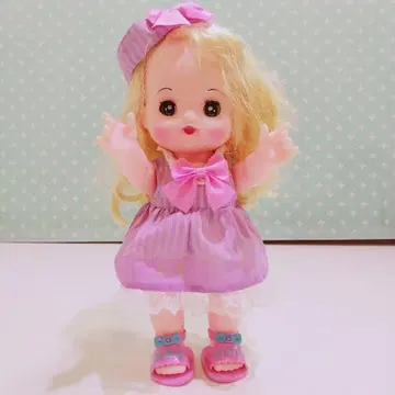 멜짱! 보라색 드레스를 입은 인형