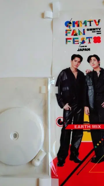 GMMTV 팬 페스트 2023 EarthMix 현수막