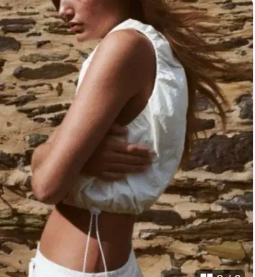 ZARA 나일론 드로 코드 탑 화이트 XS 짧은 기장 숏 기장