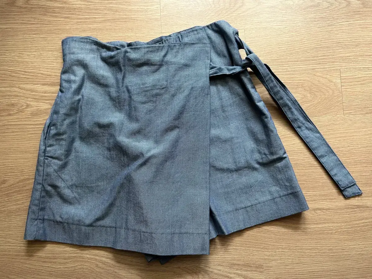 [ZARA] 리본 치마 반바지