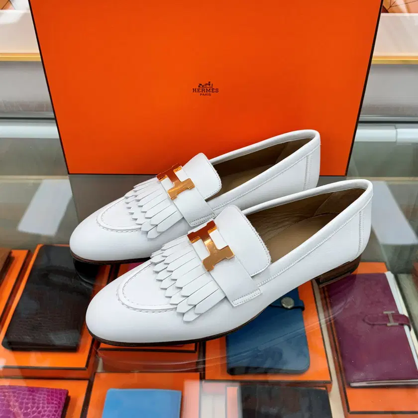 【HERMES】ロイヤルローファー レディース ブラウン フリンジ 魅力的なフリンジが可愛い♪】HERMES ロイヤルローファー