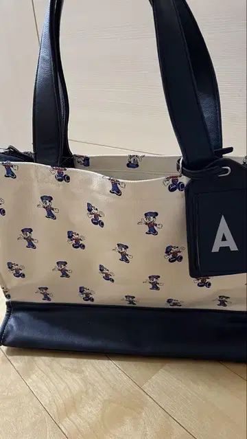 디즈니 앰버서더 호텔 토트백